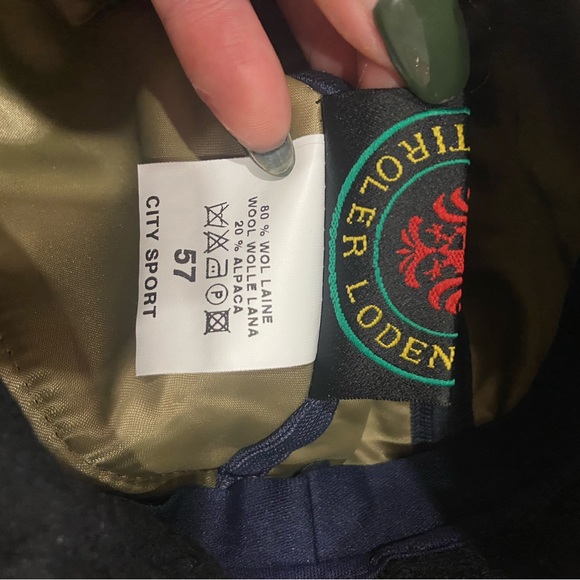 Plaid City Hat - Picture 7 of 8